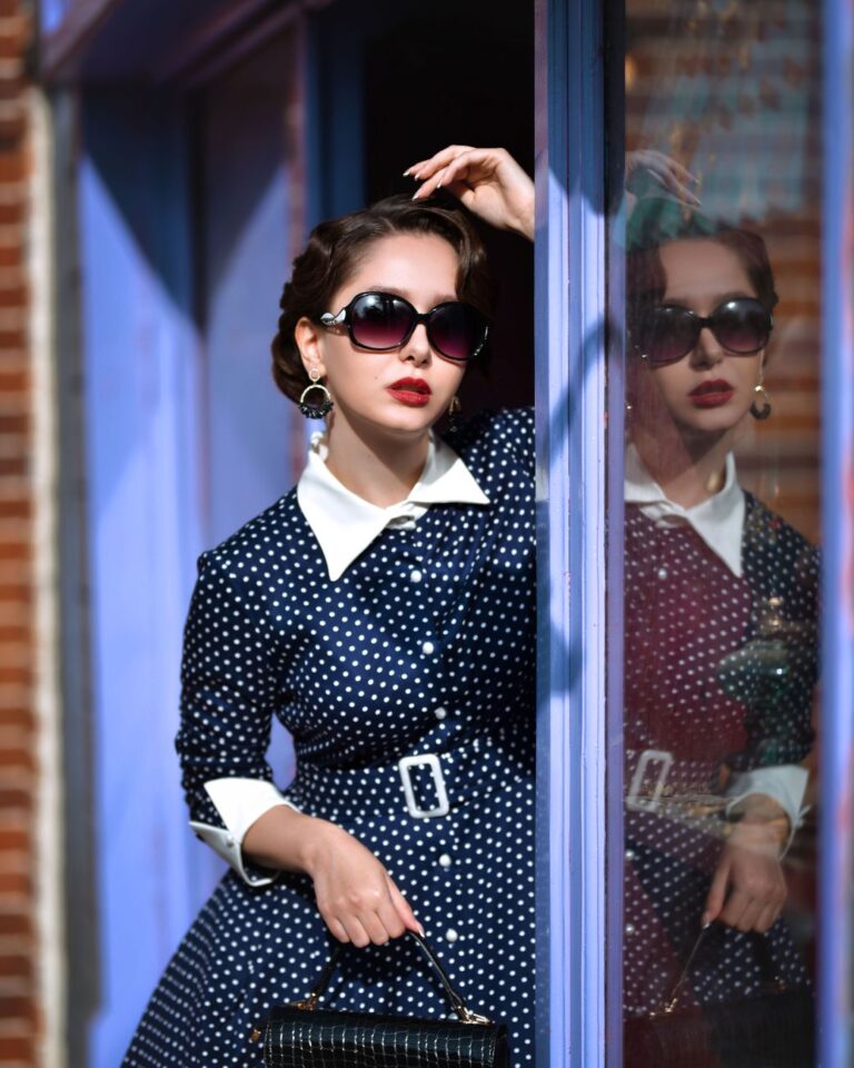 Popular Vintage Fashion Trends Making a Comeback
