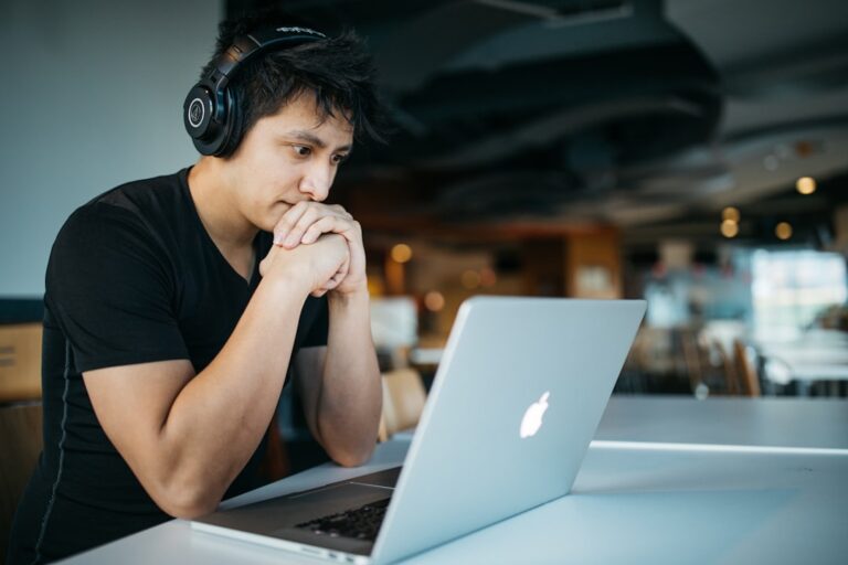 Echoes in the Mind: How Soundscapes and Lo-Fi Beat Playlists Improve Cognitive Focus lo-fi music cognitive focus featured image for Echoes in the Mind: How Soundscapes and Lo-Fi Beat Playlists Improve Cognitive Focus