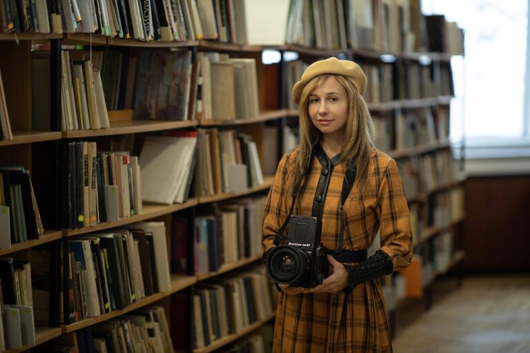how vintage fashion music and products influence today's popular culture