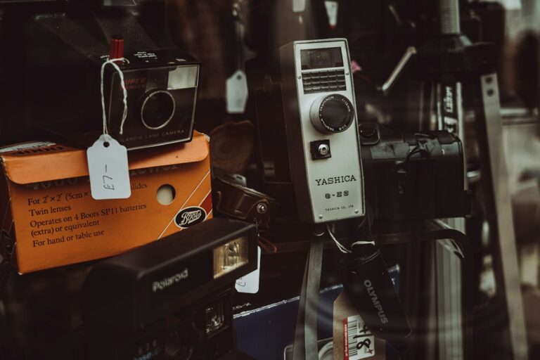 Medium Format Film Optics: Visual Physics and Depth Characteristics of Larger Negative Formats Classic twin lens reflex and medium format film camera with mechanical lens